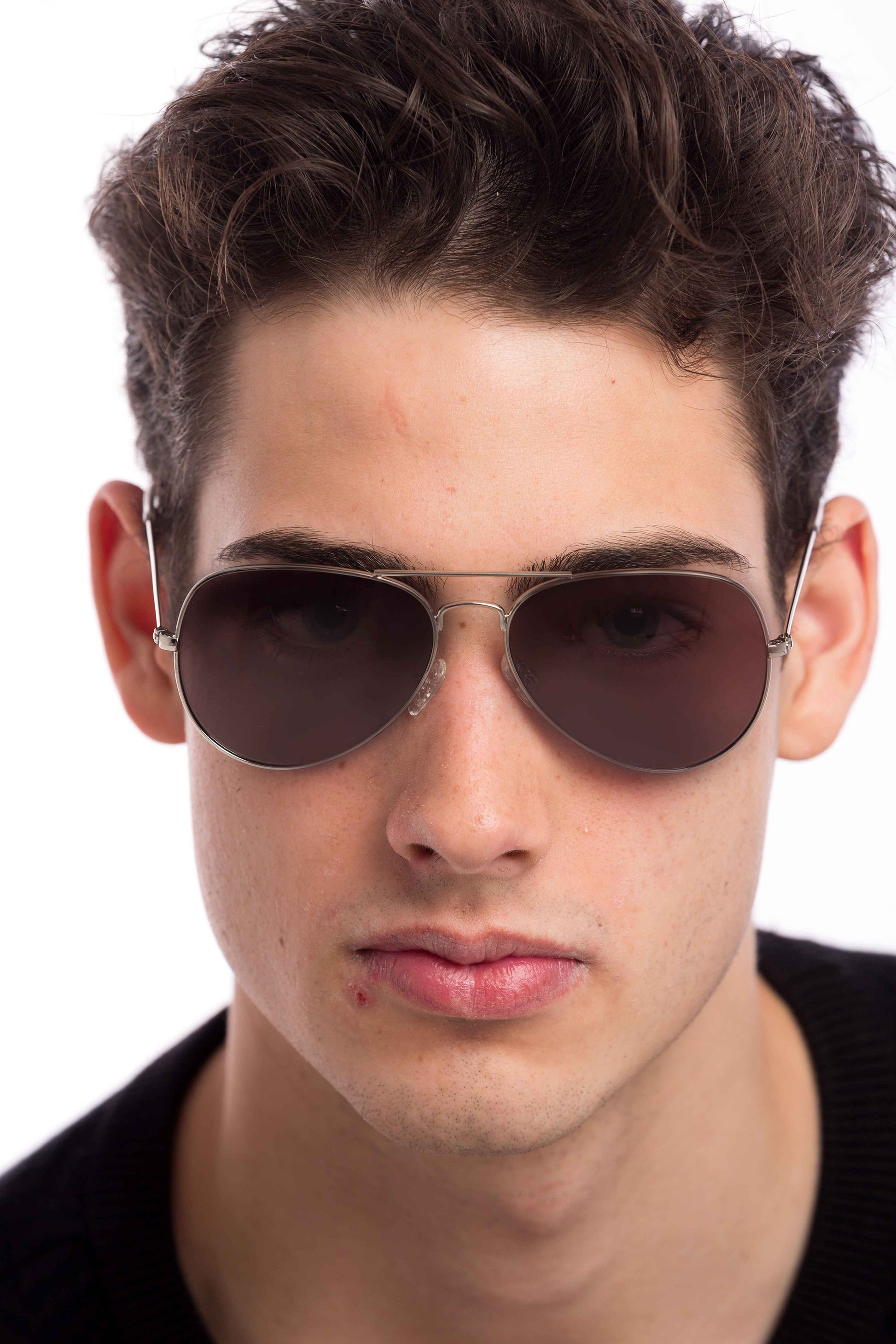 Man Wearing Maverick Sunglasses Readers (Brown)